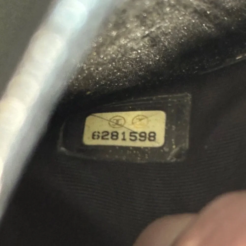 CHANEL Caviar Timeless CC Compact French Wallet in Black‎ - EUC - Picture 12 of 13